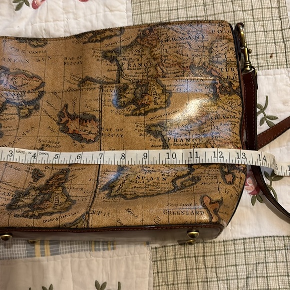 Patricia Nash European Map 13” x 10” x 5”leather adjustable strap crossbody bag - Picture 9 of 13